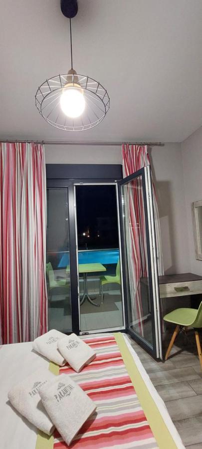ניקיטי Paramithi Luxury Apartments מראה חיצוני תמונה