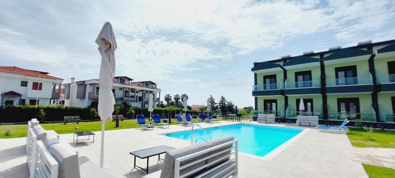 ניקיטי Paramithi Luxury Apartments מראה חיצוני תמונה