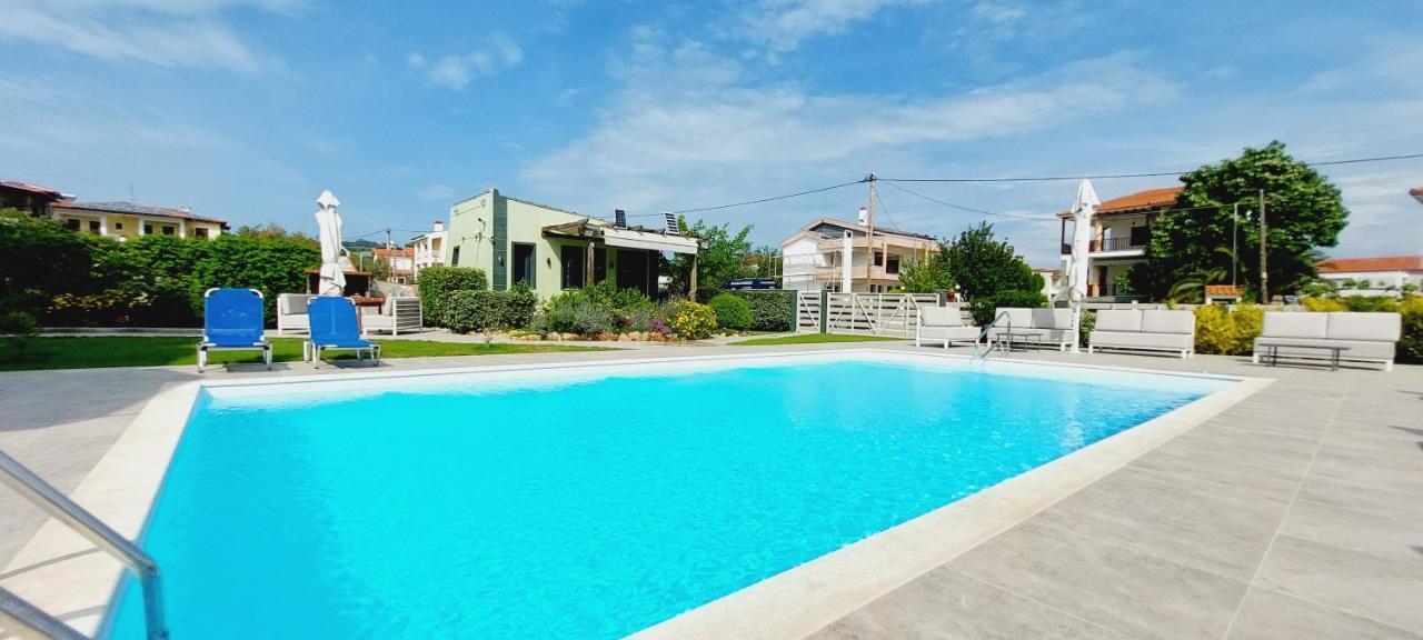 ניקיטי Paramithi Luxury Apartments מראה חיצוני תמונה