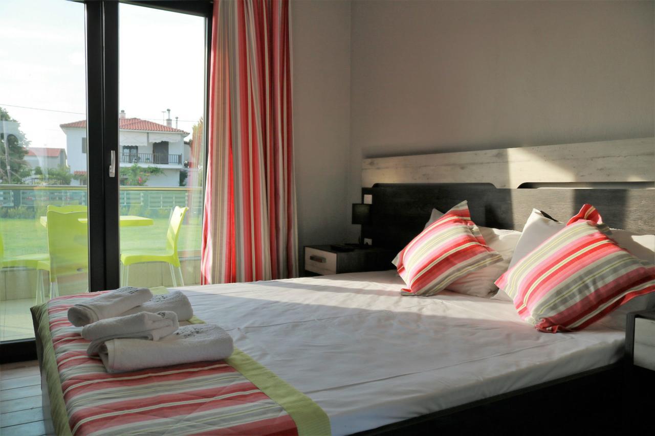 ניקיטי Paramithi Luxury Apartments מראה חיצוני תמונה