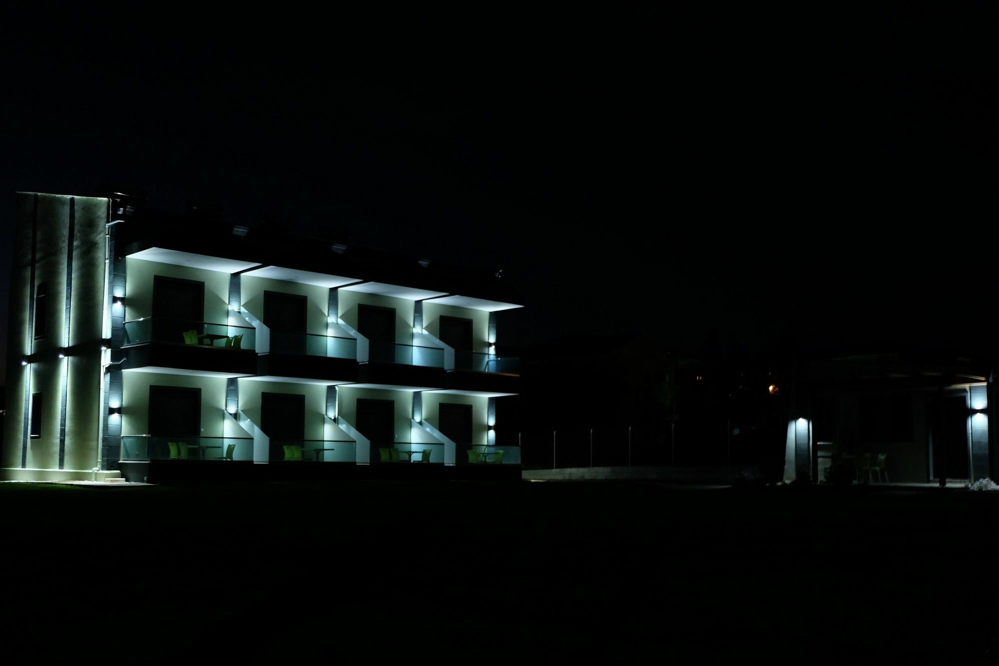 ניקיטי Paramithi Luxury Apartments מראה חיצוני תמונה