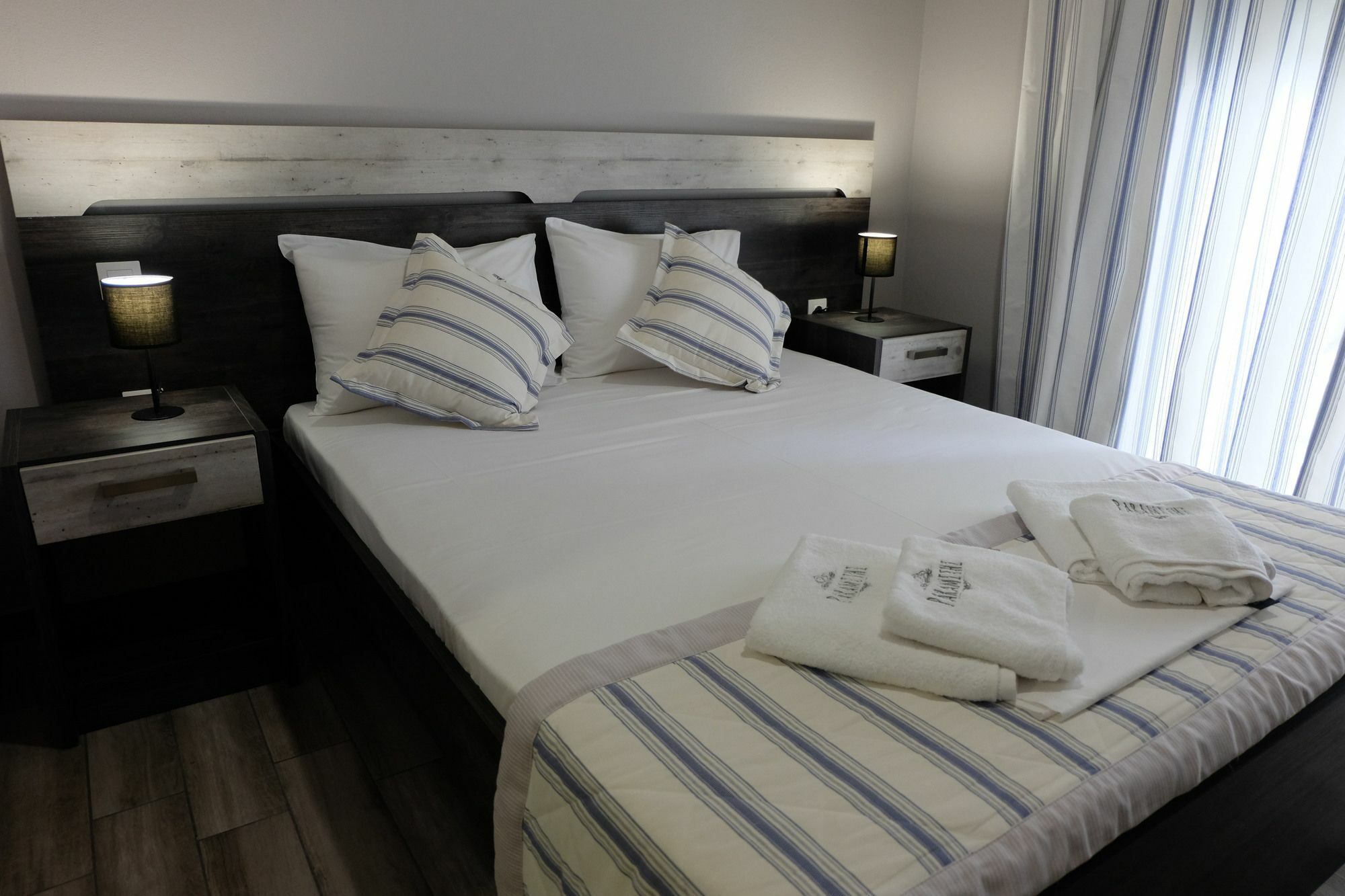 ניקיטי Paramithi Luxury Apartments מראה חיצוני תמונה